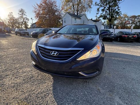 Used 2011 Hyundai Sonata GLS image 2