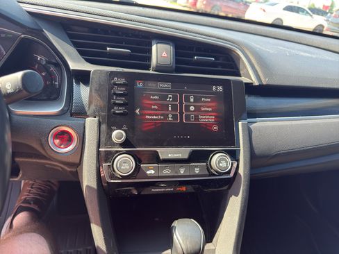 Used 2019 Honda Civic Sport image 16