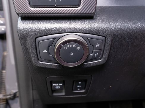 Used 2020 Ford F150 Raptor w/ Equipment Group 802A Luxury image 35