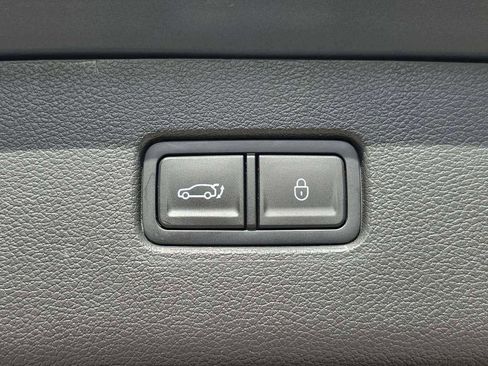 Used 2025 Genesis GV80 3.5T Prestige AWD/4WD image 14