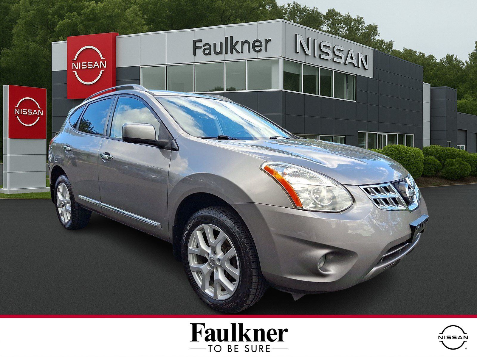 Used 2013 Nissan Rogue SL AWD/4WD image 1