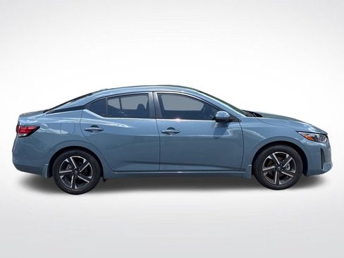 Used 2025 Nissan Sentra SV FWD image 2