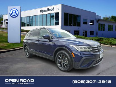 Certified 2024 Volkswagen Tiguan SE
