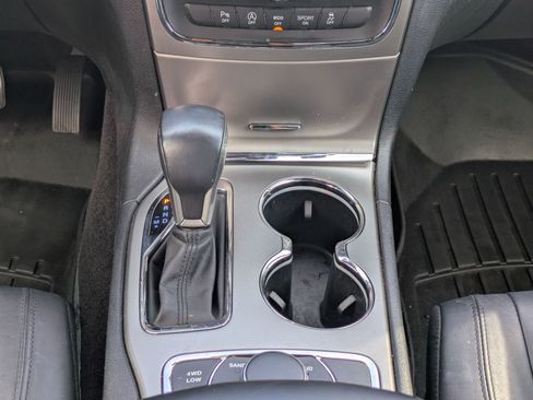 Used 2018 Jeep Grand Cherokee Limited image 23