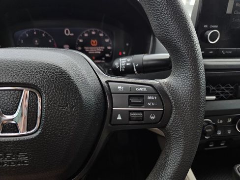 Used 2023 Honda Accord EX image 21