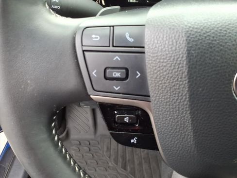 Certified 2025 Toyota Camry SE image 30