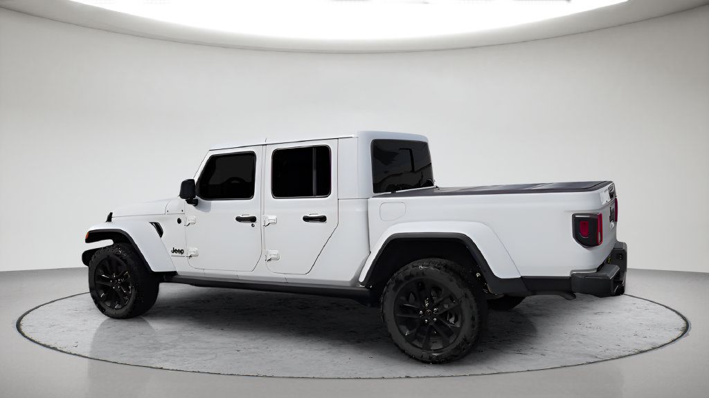 Used 2025 Jeep Gladiator Sport AWD/4WD image 18