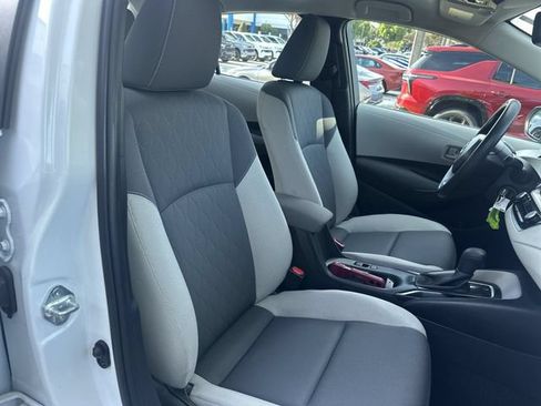 Used 2024 Toyota Corolla LE FWD image 29