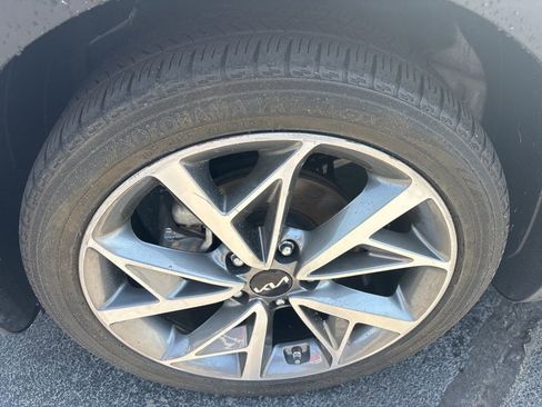 Used 2022 Kia Niro Touring Special Edition image 12