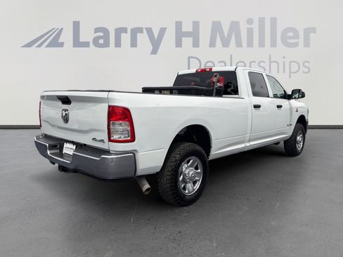 Used 2022 RAM 3500 Tradesman w/ Chrome Appearance Group AWD/4WD image 5