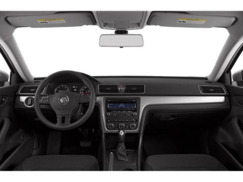 Used 2015 Volkswagen Passat 1.8T Limited Edition FWD image 7