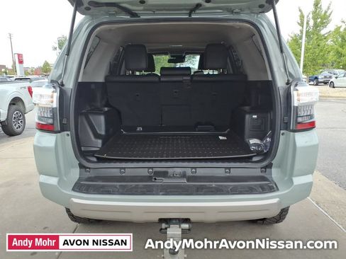 Used 2022 Toyota 4Runner TRD Off-Road Premium w/ Moonroof Package AWD/4WD image 9