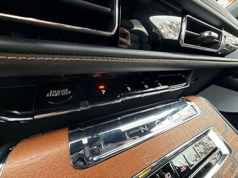Used 2025 Lincoln Aviator Black Label image 22