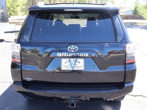Used 2018 Toyota 4Runner SR5 Premium AWD/4WD image 6