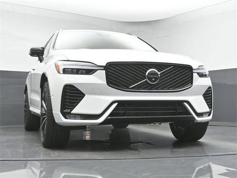 New 2026 Volvo XC60 B5 Ultra w/ Protection Package Premier image 39