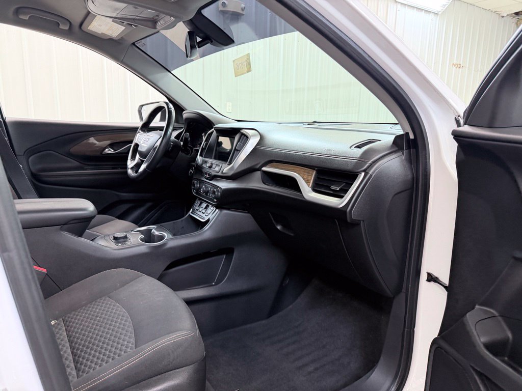 Used 2019 GMC Terrain SLE w/ Driver Convenience Package FWD image 32