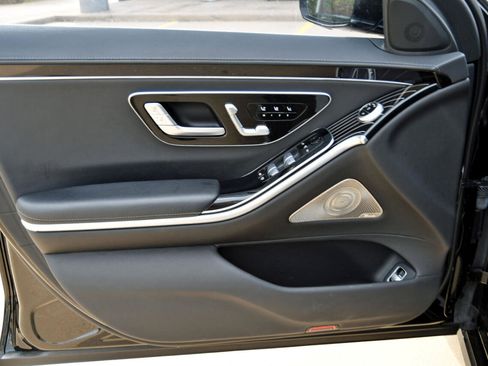 Used 2022 Mercedes-Benz S 580 4MATIC Sedan image 10