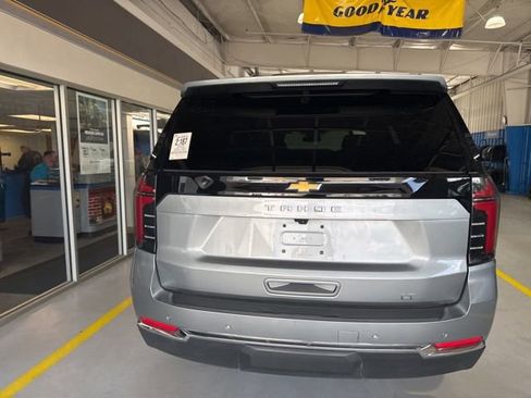 Used 2025 Chevrolet Tahoe LT AWD/4WD image 4