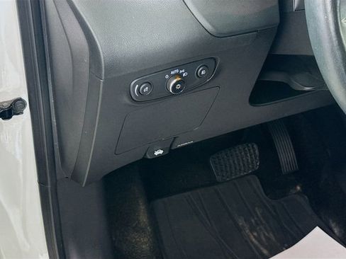Used 2023 Buick Encore GX Select w/ Safety Package II AWD/4WD image 12