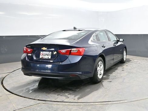 Used 2018 Chevrolet Malibu LS image 9