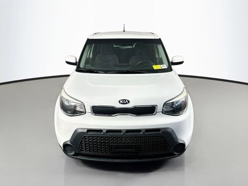 Used 2016 Kia Soul FWD image 2