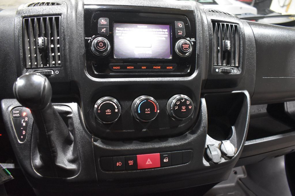 Used 2021 RAM ProMaster 2500 w/ Convenience Group FWD image 15