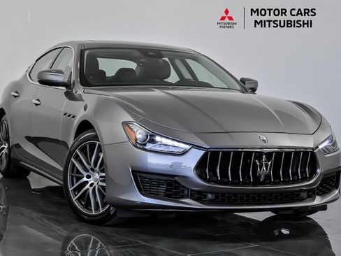 Used 2019 Maserati Ghibli S image 1