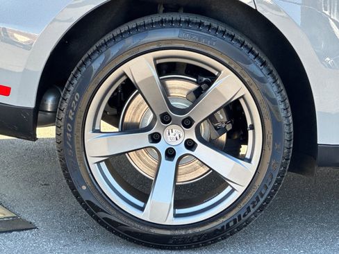 New 2026 Porsche Macan Turbo image 43