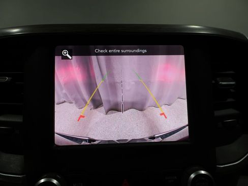 Used 2019 RAM 1500 Laramie AWD/4WD image 26