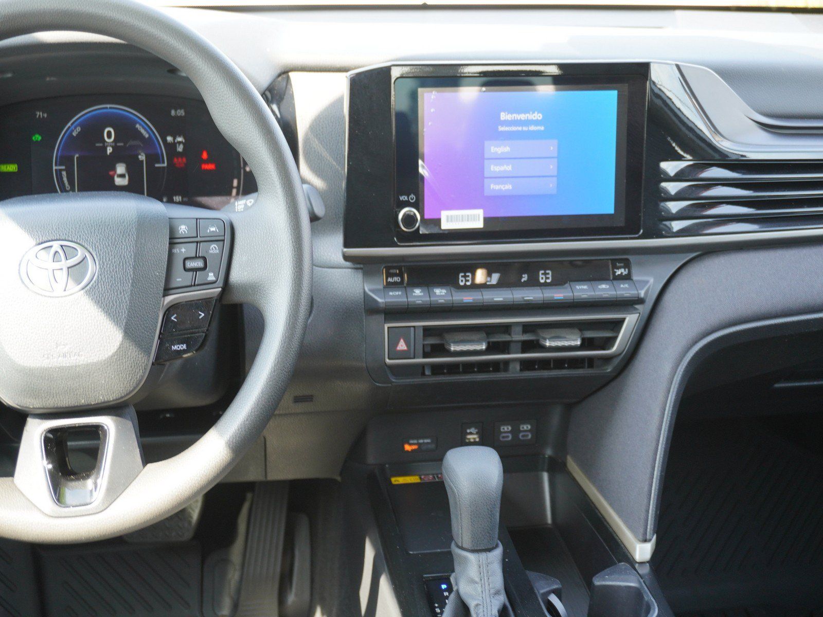 Used 2025 Toyota Camry LE w/ Convenience Package FWD image 15