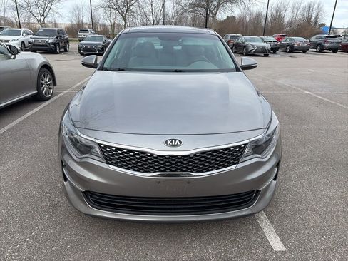 Used 2018 Kia Optima EX w/ Premium Package image 2