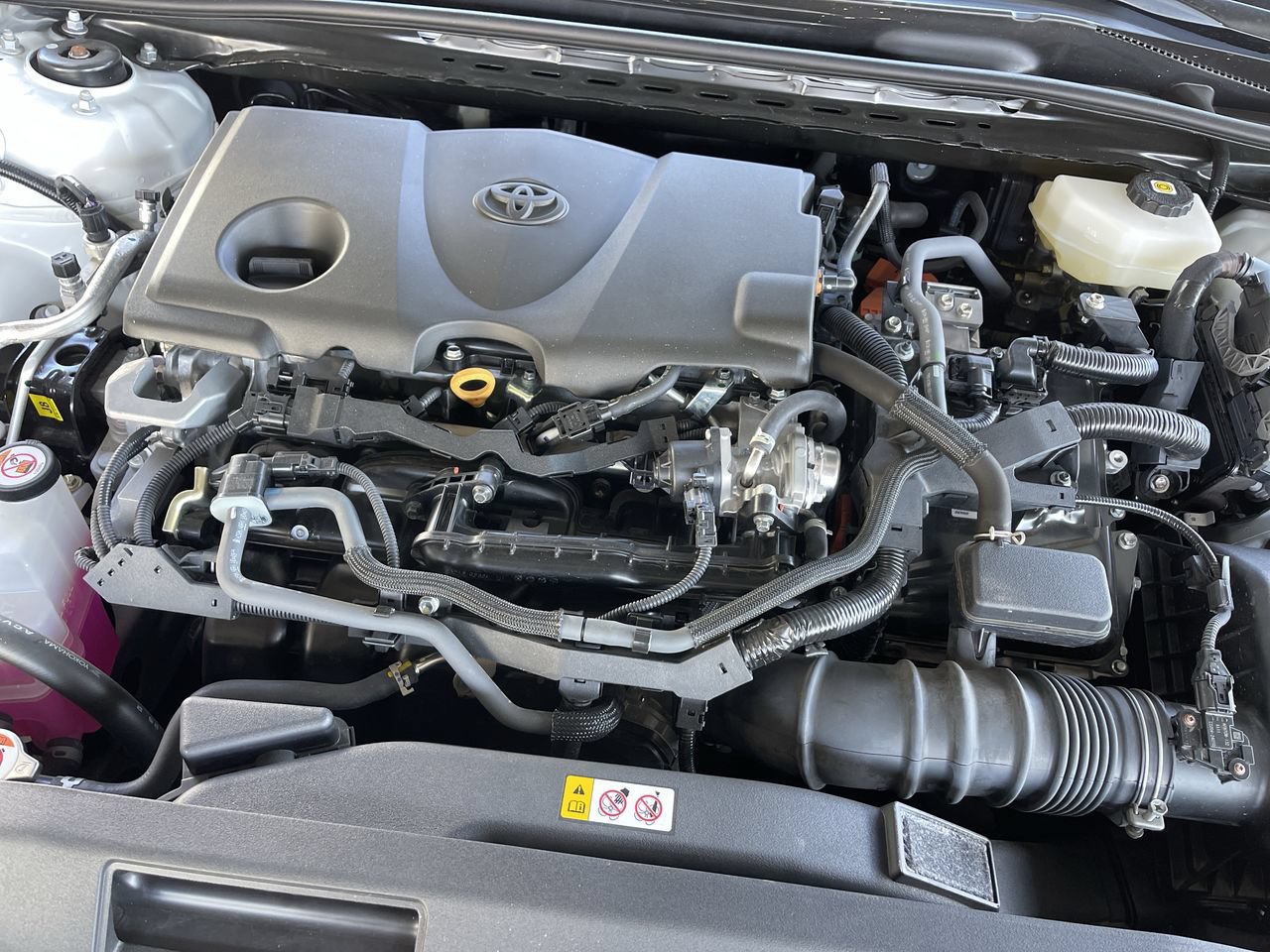 Used 2025 Toyota Camry LE w/ Convenience Package FWD image 29