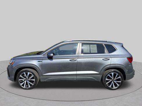 Used 2022 Volkswagen Taos SE AWD/4WD image 6