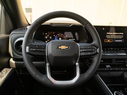 New 2025 Chevrolet Colorado LT w/ LT Convenience Package image 30