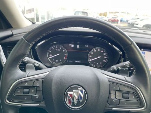 Used 2022 Buick Envision Avenir w/ Technology Package II image 11