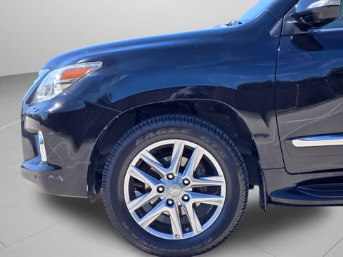 Used 2014 Lexus LX 570 4WD w/ Luxury Package image 31