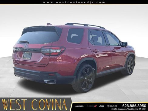 Used 2025 Honda Pilot Black Edition image 11