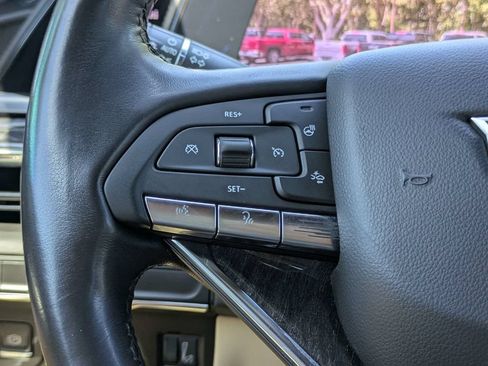 Used 2022 Cadillac Escalade ESV Premium Luxury RWD image 29