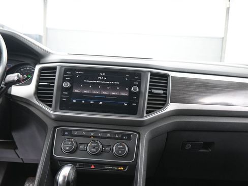 Used 2018 Volkswagen Atlas SE image 49