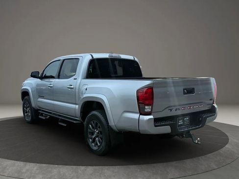 Used 2022 Toyota Tacoma SR5 image 6