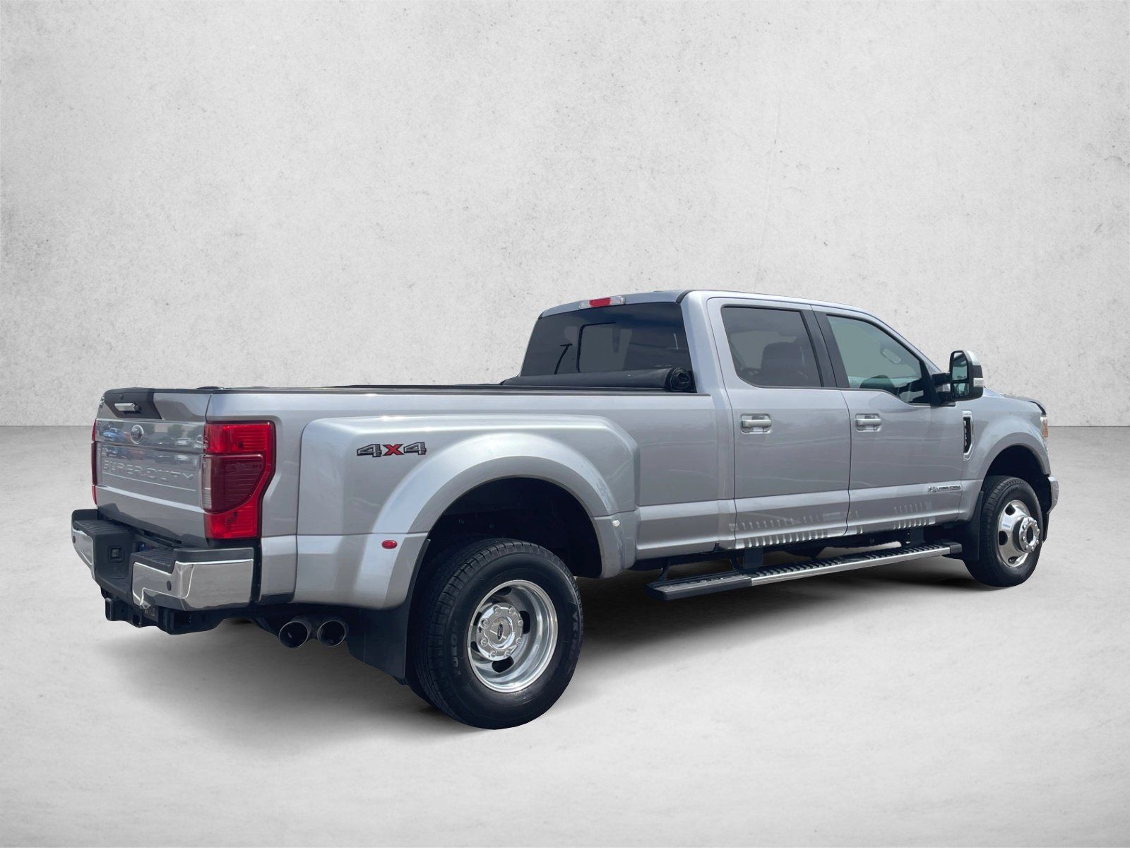 Used 2021 Ford F350 Lariat w/ Lariat Value Package AWD/4WD image 5