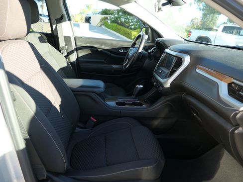 Used 2019 GMC Acadia SLE image 26