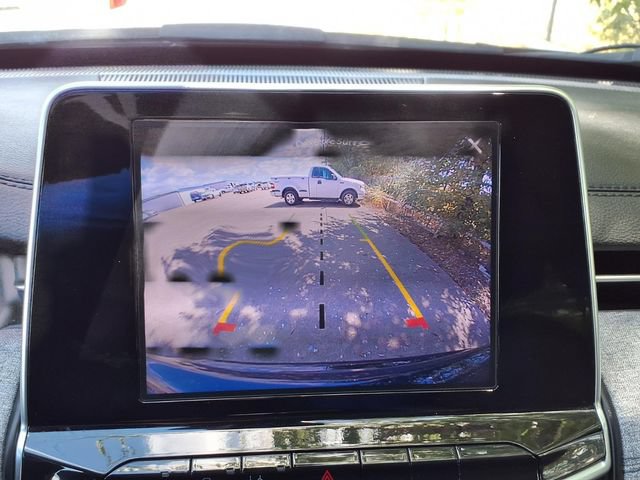 Used 2025 Jeep Compass Latitude AWD/4WD image 13