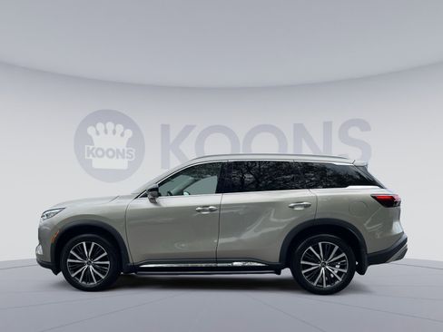 Used 2023 INFINITI QX60 Sensory AWD/4WD image 2