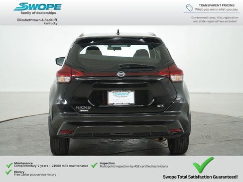 Used 2024 Nissan Kicks SR w/ SR Premium Package FWD image 5