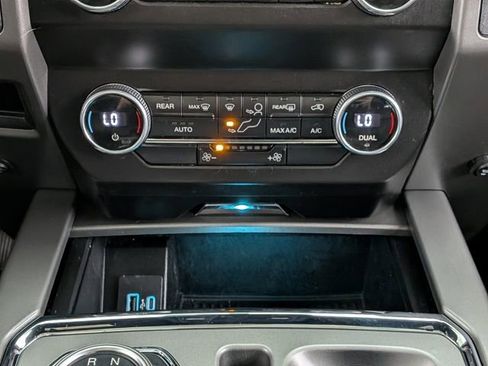 Certified 2021 Ford Expedition XLT w/ FX4 Off-Road Package image 30