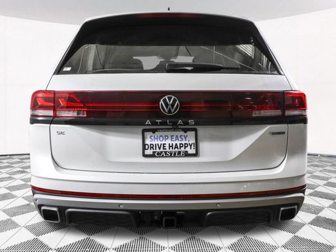 Used 2026 Volkswagen Atlas Peak Edition AWD/4WD image 15