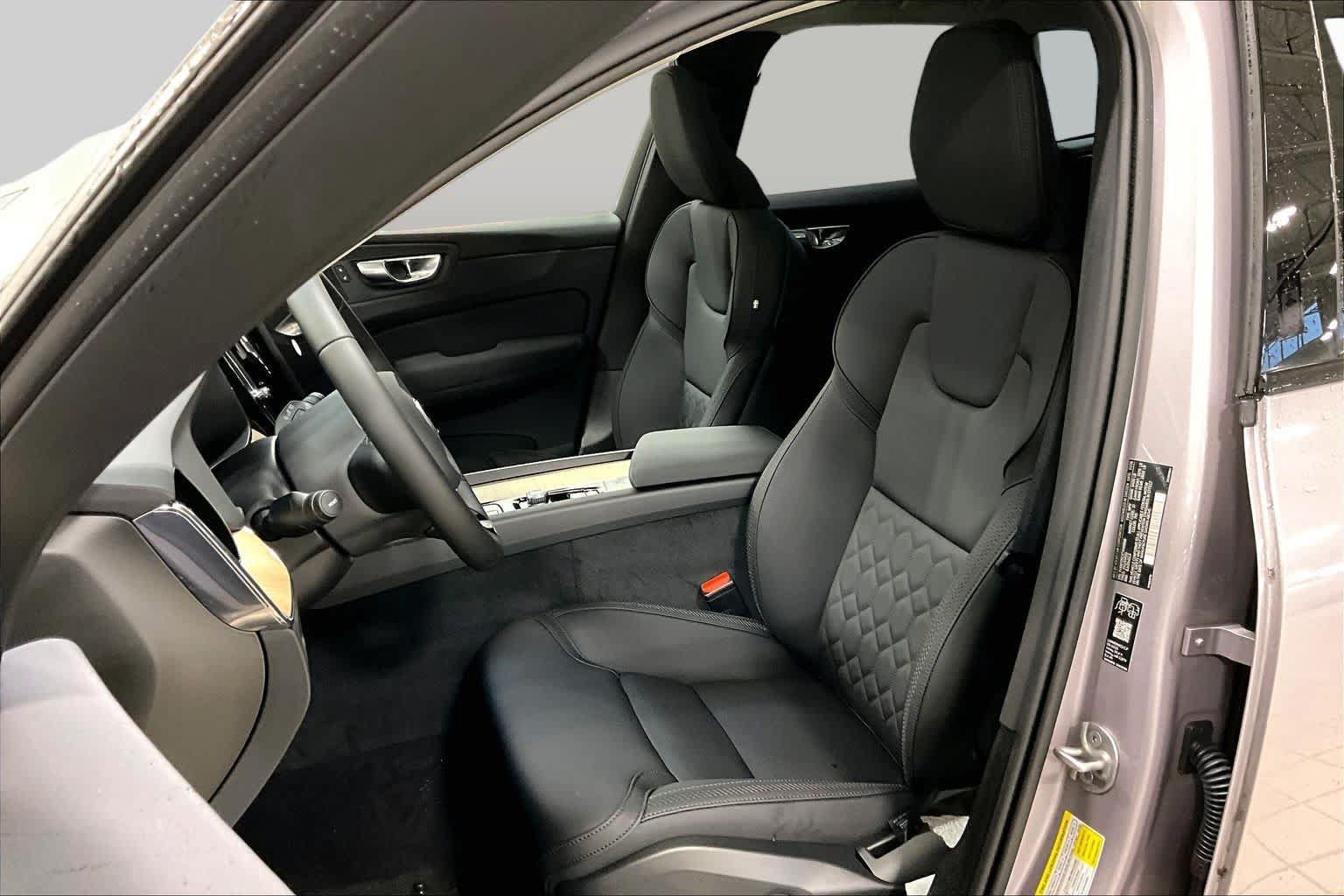 New 2026 Volvo XC60 B5 Plus w/ Protection Package Premier AWD/4WD image 13