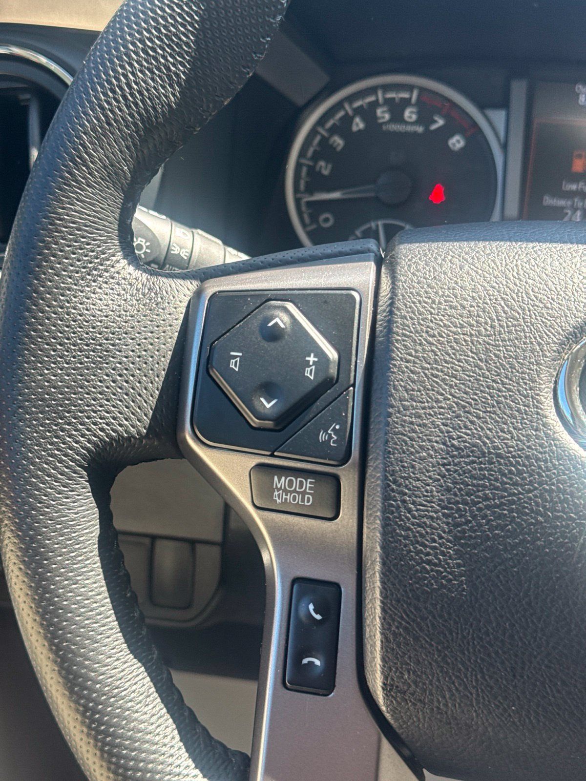 Used 2021 Toyota Tacoma SR5 RWD image 21