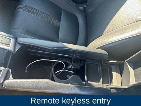 Used 2019 Honda Civic Touring image 14